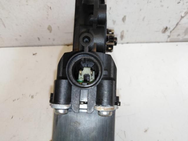 bontott HYUNDAI ix35 Jobb első Ablakemelő Motor