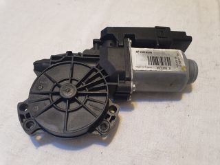 bontott HYUNDAI ix35 Jobb első Ablakemelő Motor