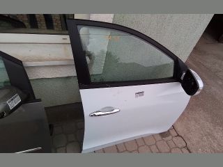 bontott HYUNDAI ix35 Jobb első Ajtó (Részeivel)