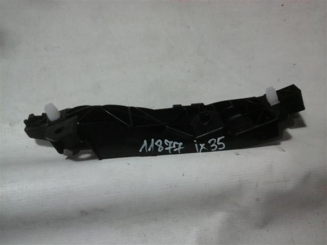 bontott HYUNDAI ix35 Jobb első Oldal Lökhárító Tartó (Műanyag)