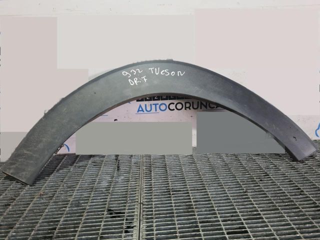 bontott HYUNDAI ix35 Jobb első Sárvédő Szélesítő