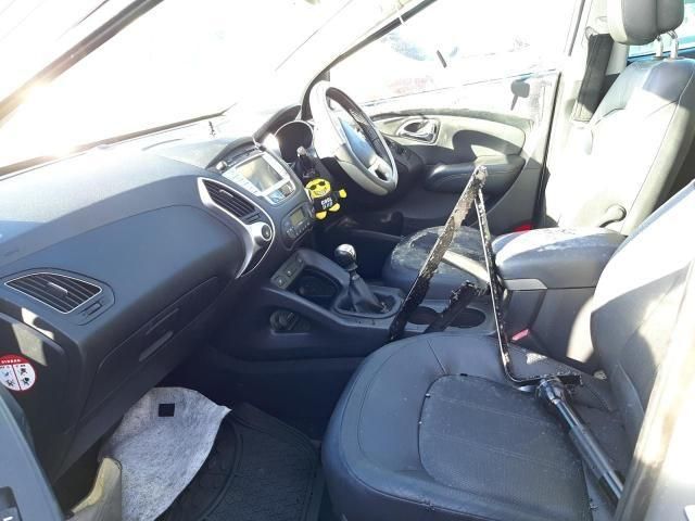 bontott HYUNDAI ix35 Jobb Fényszóró