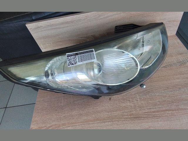 bontott HYUNDAI ix35 Jobb Fényszóró