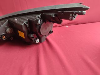 bontott HYUNDAI ix35 Jobb Fényszóró