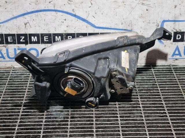 bontott HYUNDAI ix35 Jobb Fényszóró