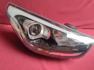 bontott HYUNDAI ix35 Jobb Fényszóró