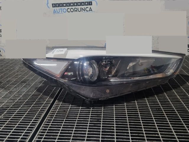 bontott HYUNDAI ix35 Jobb Fényszóró