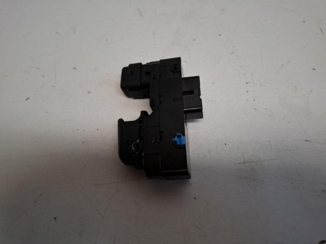 bontott HYUNDAI ix35 Jobb hátsó Ablakemelő Kapcsoló