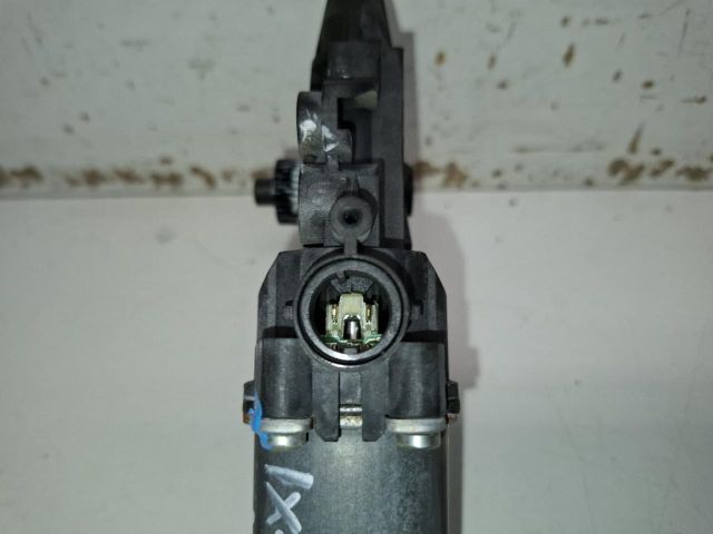 bontott HYUNDAI ix35 Jobb hátsó Ablakemelő Motor