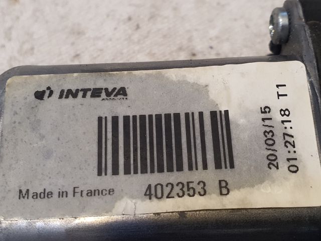 bontott HYUNDAI ix35 Jobb hátsó Ablakemelő Motor