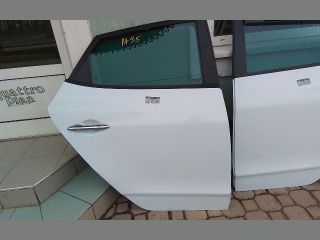 bontott HYUNDAI ix35 Jobb hátsó Ajtó (Részeivel)