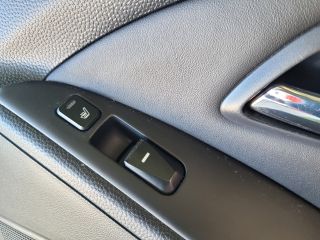 bontott HYUNDAI ix35 Jobb hátsó Ajtó (Részeivel)