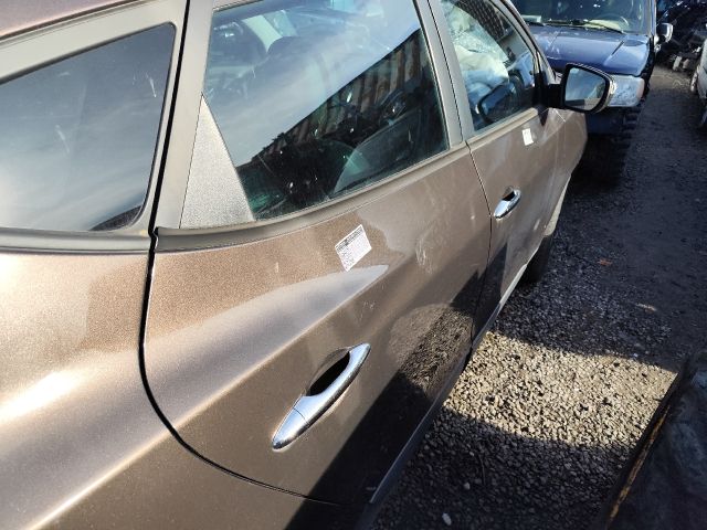 bontott HYUNDAI ix35 Jobb hátsó Ajtó (Részeivel)