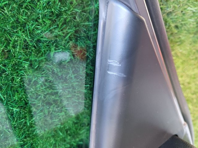 bontott HYUNDAI ix35 Jobb hátsó Ajtó (Részeivel)