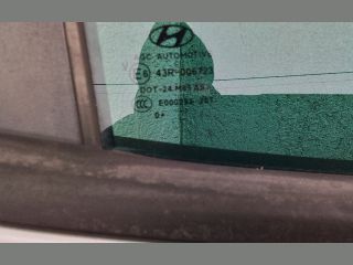 bontott HYUNDAI ix35 Jobb hátsó Ajtó (Részeivel)