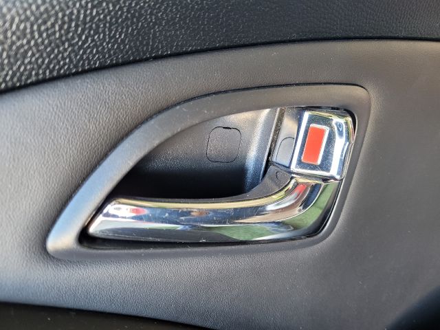 bontott HYUNDAI ix35 Jobb hátsó Ajtó (Részeivel)