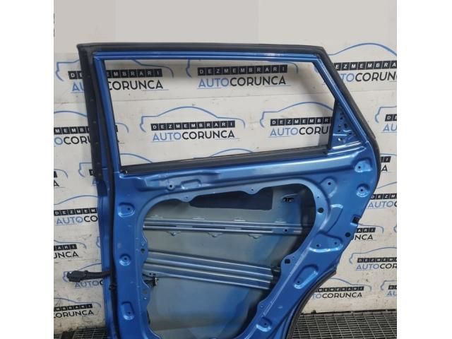 bontott HYUNDAI ix35 Jobb hátsó Ajtó (Üres lemez)