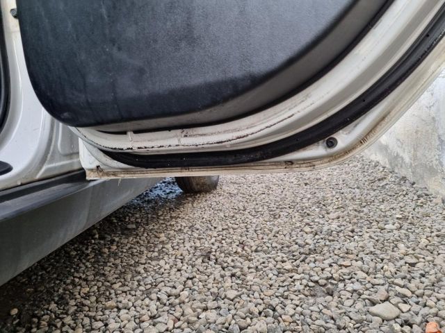 bontott HYUNDAI ix35 Jobb hátsó Ajtó (Üres lemez)