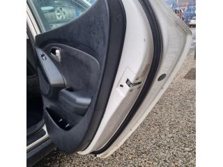 bontott HYUNDAI ix35 Jobb hátsó Ajtó (Üres lemez)