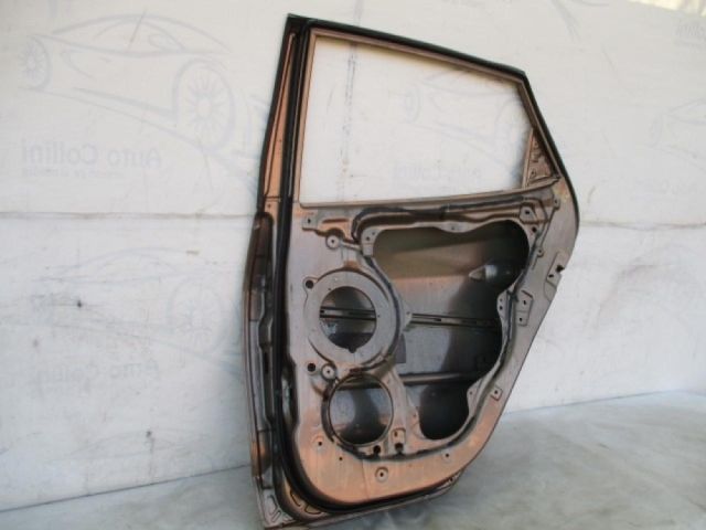 bontott HYUNDAI ix35 Jobb hátsó Ajtó (Üres lemez)