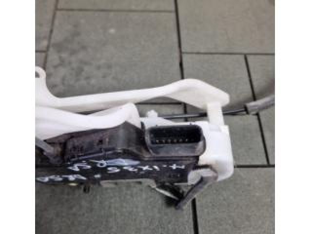 bontott HYUNDAI ix35 Jobb hátsó Ajtózár