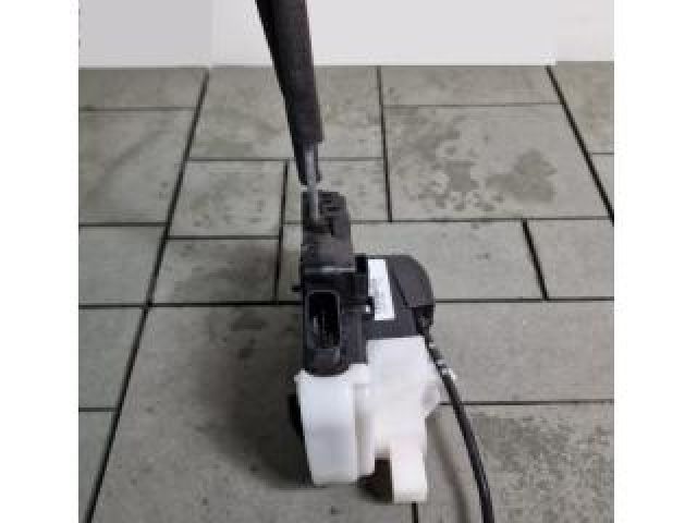 bontott HYUNDAI ix35 Jobb hátsó Ajtózár