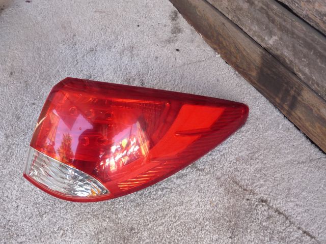 bontott HYUNDAI ix35 Jobb Hátsó Lámpa