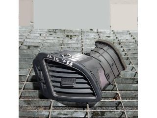 bontott HYUNDAI ix35 Jobb Szellőző