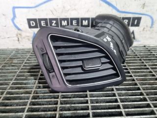 bontott HYUNDAI ix35 Jobb Szellőző