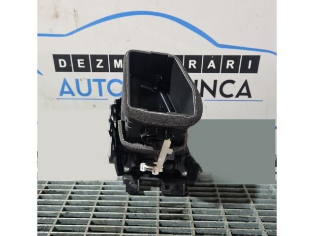 bontott HYUNDAI ix35 Jobb Szellőző