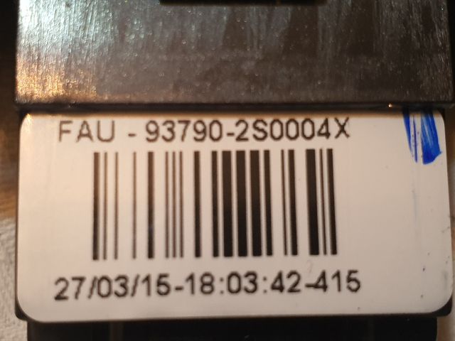 bontott HYUNDAI ix35 Kombinált Kapcsoló