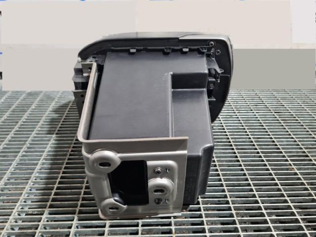 bontott HYUNDAI ix35 Könyöklő