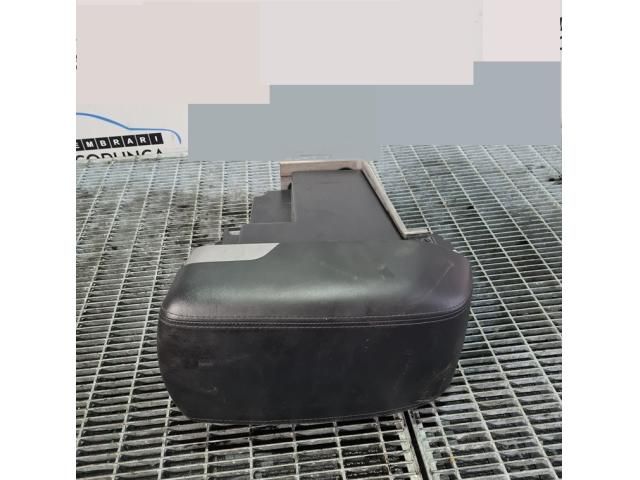 bontott HYUNDAI ix35 Könyöklő