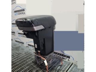 bontott HYUNDAI ix35 Könyöklő