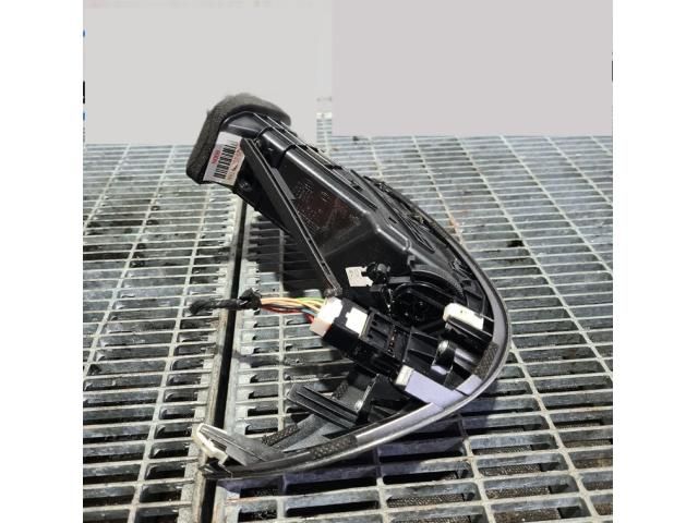 bontott HYUNDAI ix35 Középső Szellőző