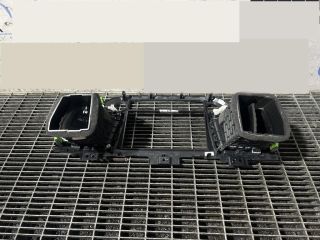 bontott HYUNDAI ix35 Középső Szellőző