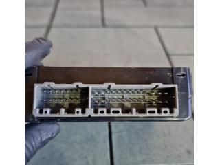 bontott HYUNDAI ix35 Kulcs Nélküli Nyitás Jeladó