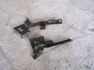 bontott HYUNDAI ix35 Motorháztető Zsanér Pár