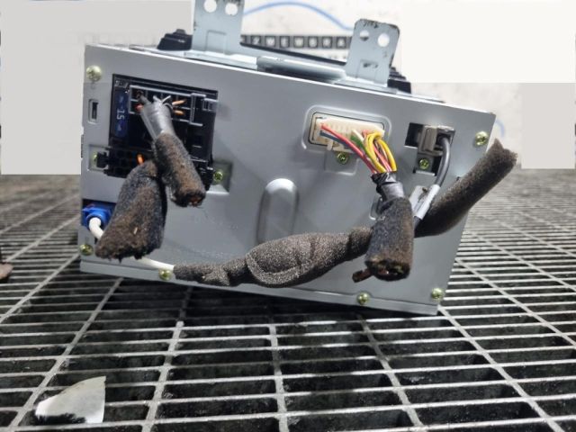 bontott HYUNDAI ix35 Navigációs Fejegység