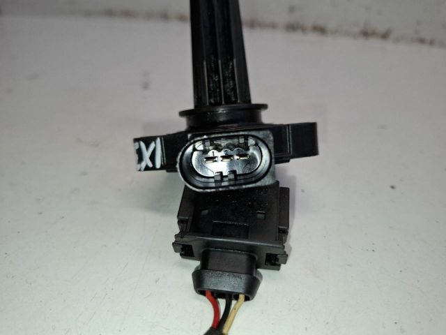 bontott HYUNDAI ix35 Olajszint Jeladó