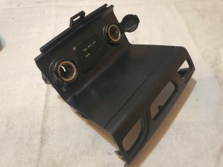 bontott HYUNDAI ix35 Szivargyújtó Aljzat