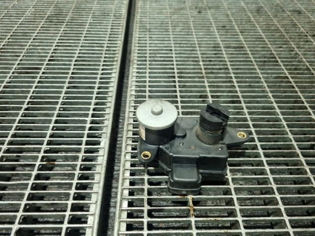 bontott HYUNDAI ix35 Szívósor Elektronika