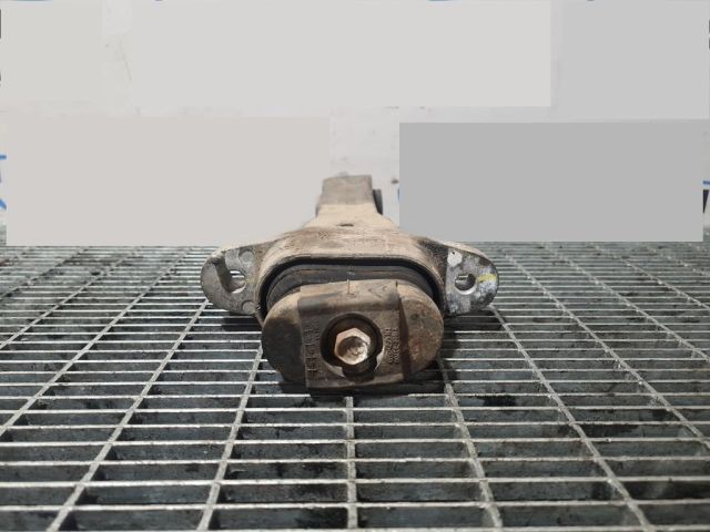 bontott HYUNDAI ix35 Tartó Bak