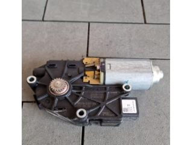 bontott HYUNDAI ix35 Tetőablak Motor