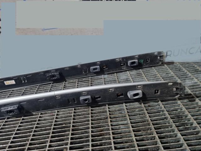 bontott HYUNDAI ix35 Tetősín Pár