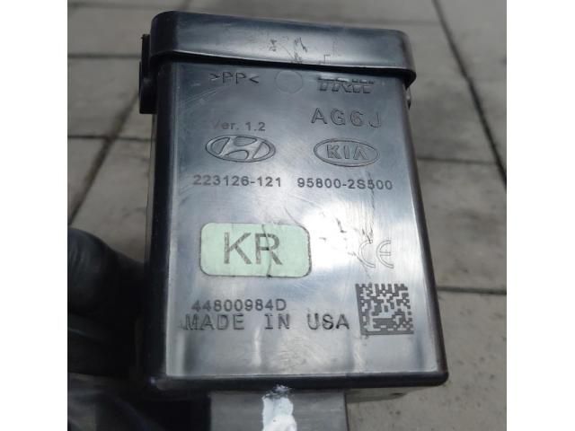 bontott HYUNDAI ix35 TPMS Elektronika