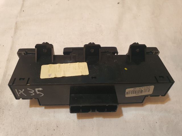 bontott HYUNDAI ix35 Ülésfűtés Kapcsoló Pár