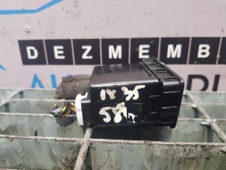 bontott HYUNDAI ix35 USB Aljzat