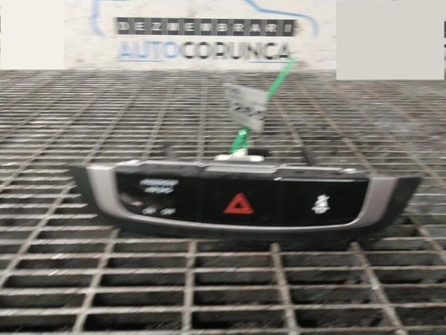 bontott HYUNDAI ix35 Vészvillogó Kapcsoló