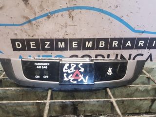 bontott HYUNDAI ix35 Vészvillogó Kapcsoló